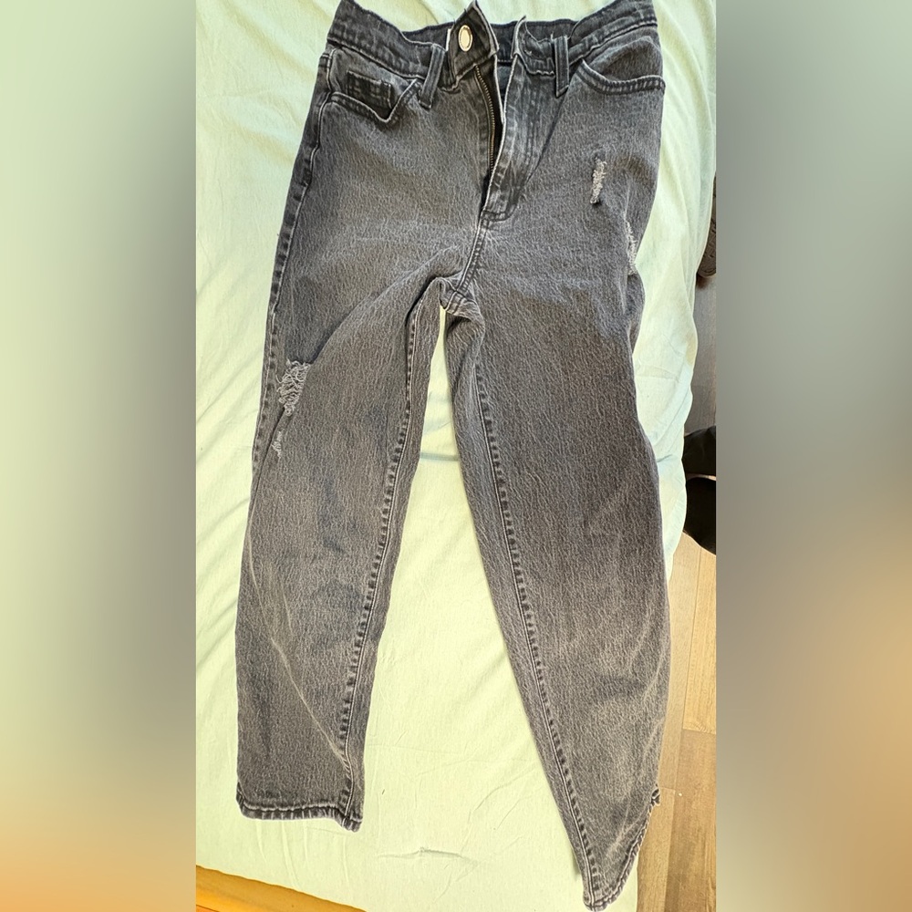 Stylish Gray Distressed Jeans